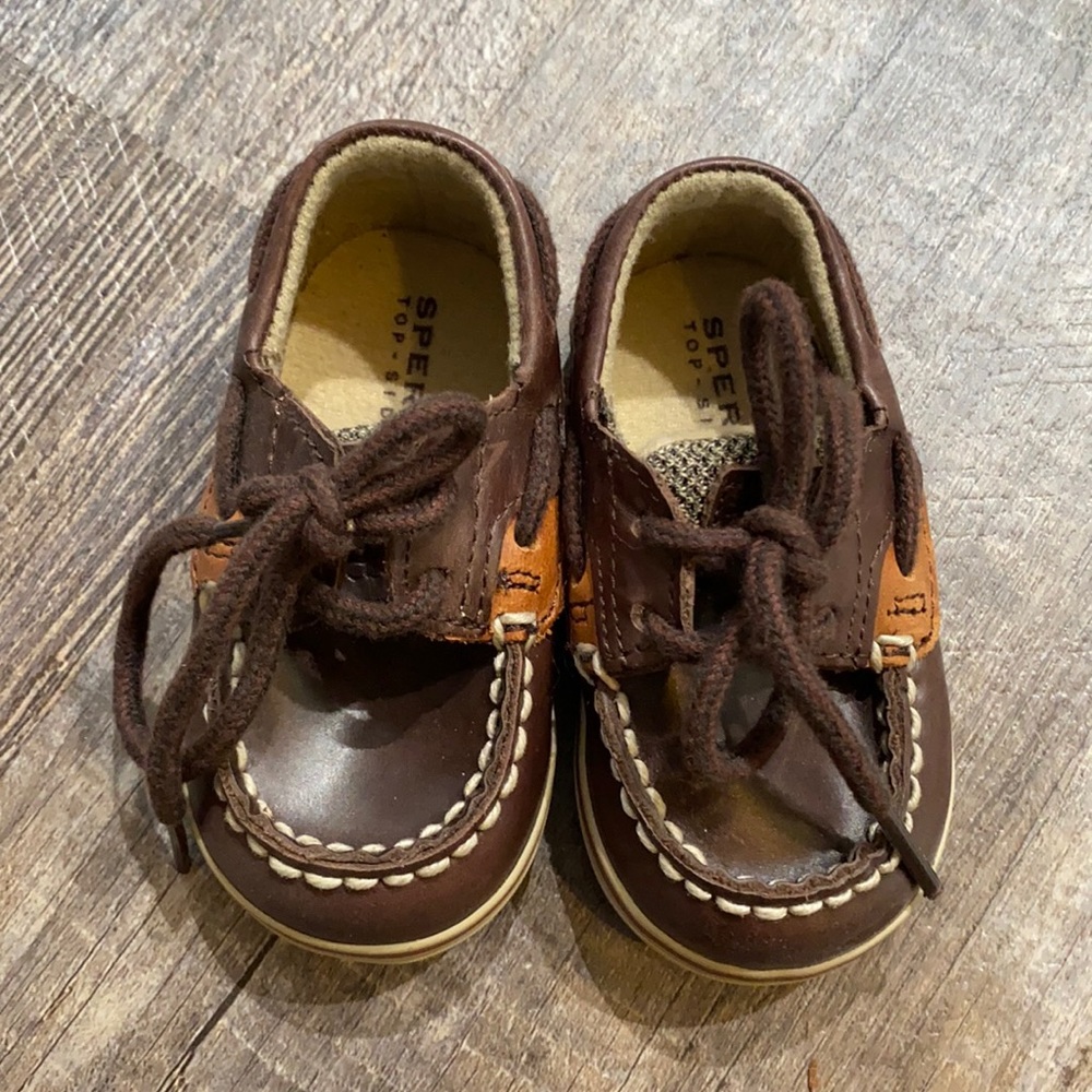 Size 2c infant Sperry’s
